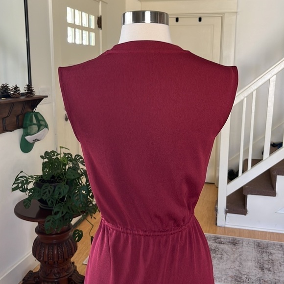 DYNAMITE Sleeveless Crew Neck Dress Maroon XS - Picture 3 of 12